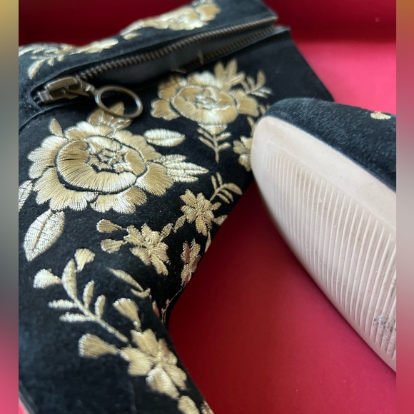 Johnny Was Gold Embroidered, Black Velvet Booties - Picture 10 of 10